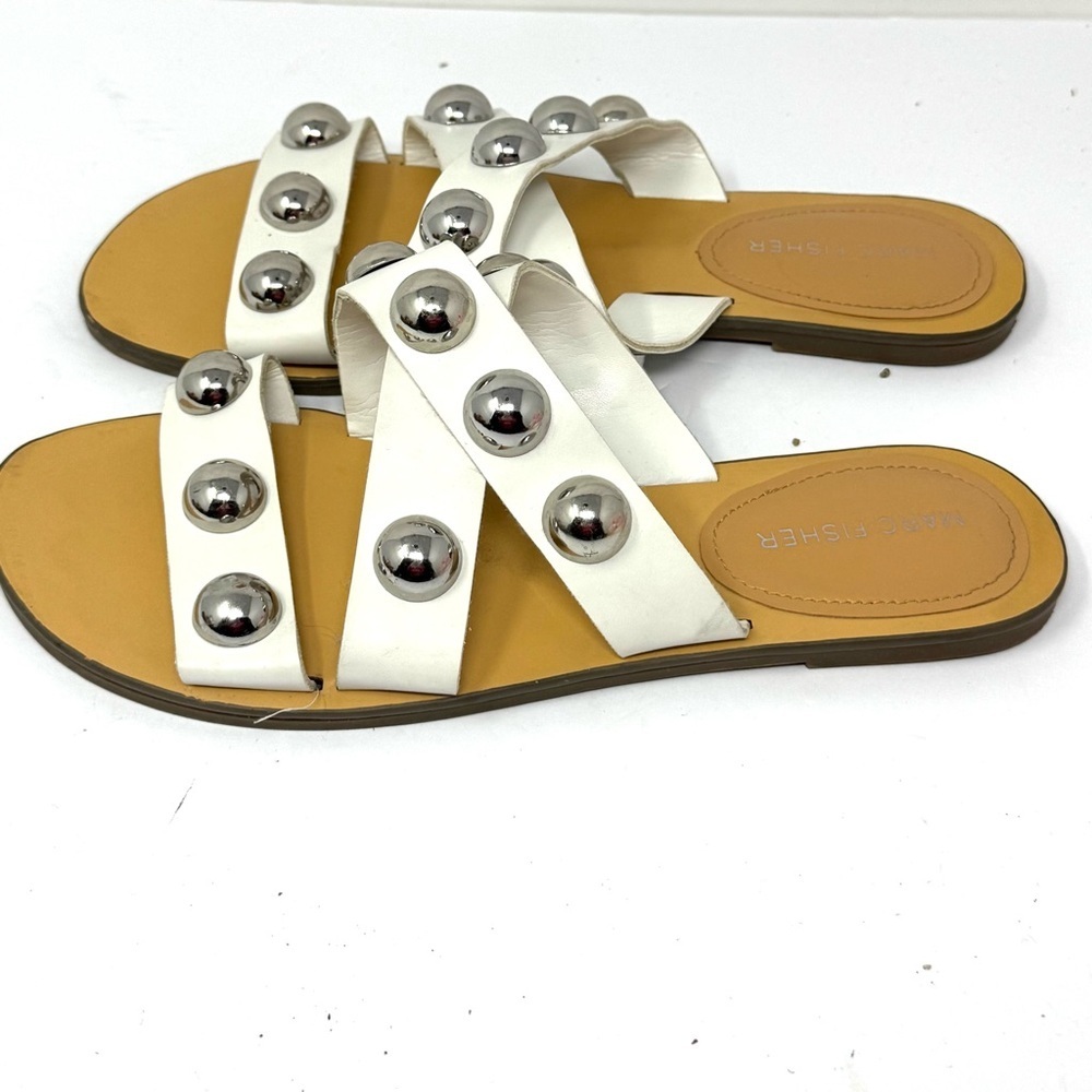 Marc Fisher Bryte 2 White Slide Sandals Silver Studs Women Sz 7.5